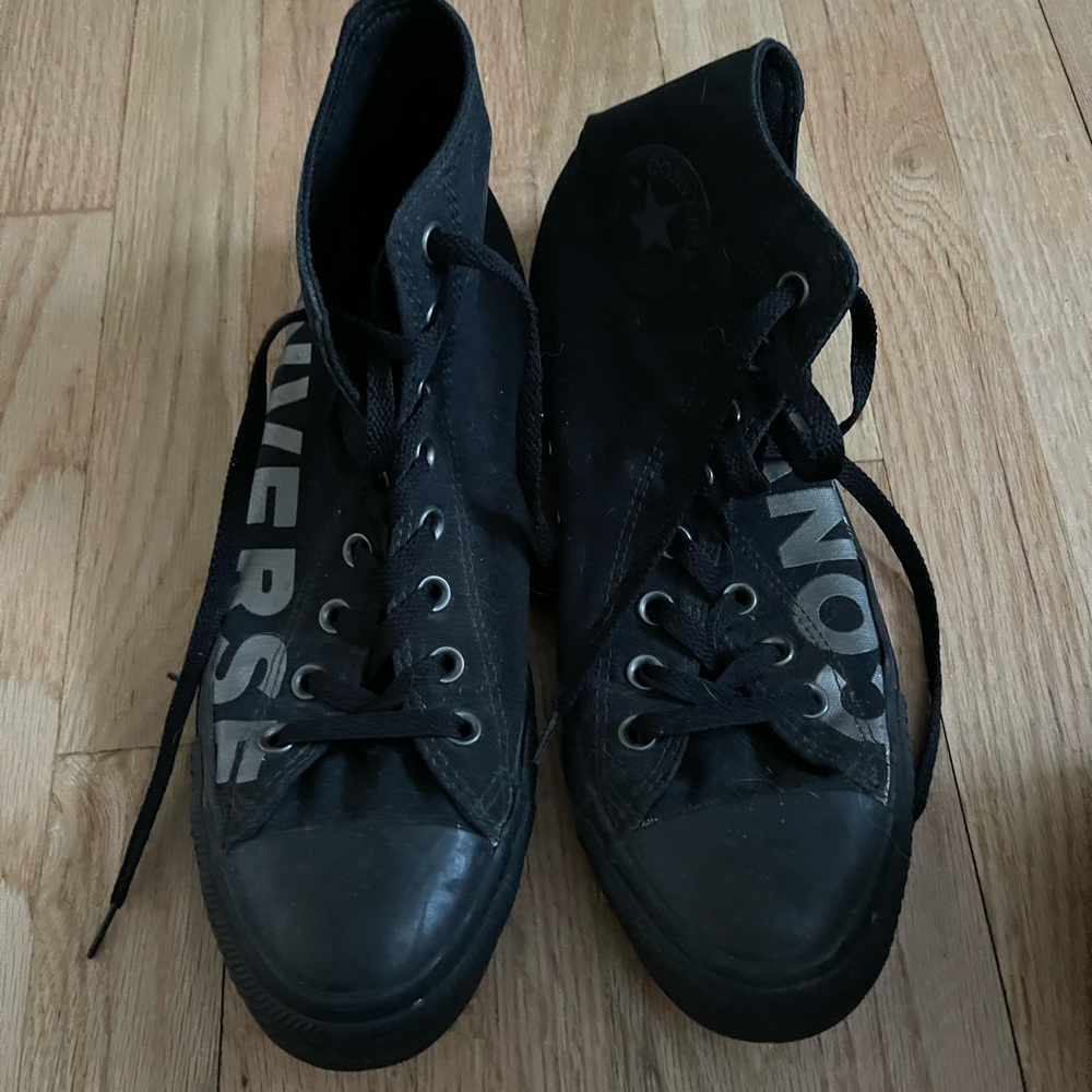 Men’s converse